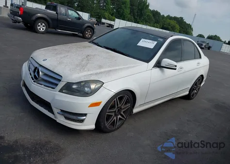 2013 Mercedes-Benz C 250 Luxury/Sport from USA, damaged, VIN WDDGF4HB8DR268179